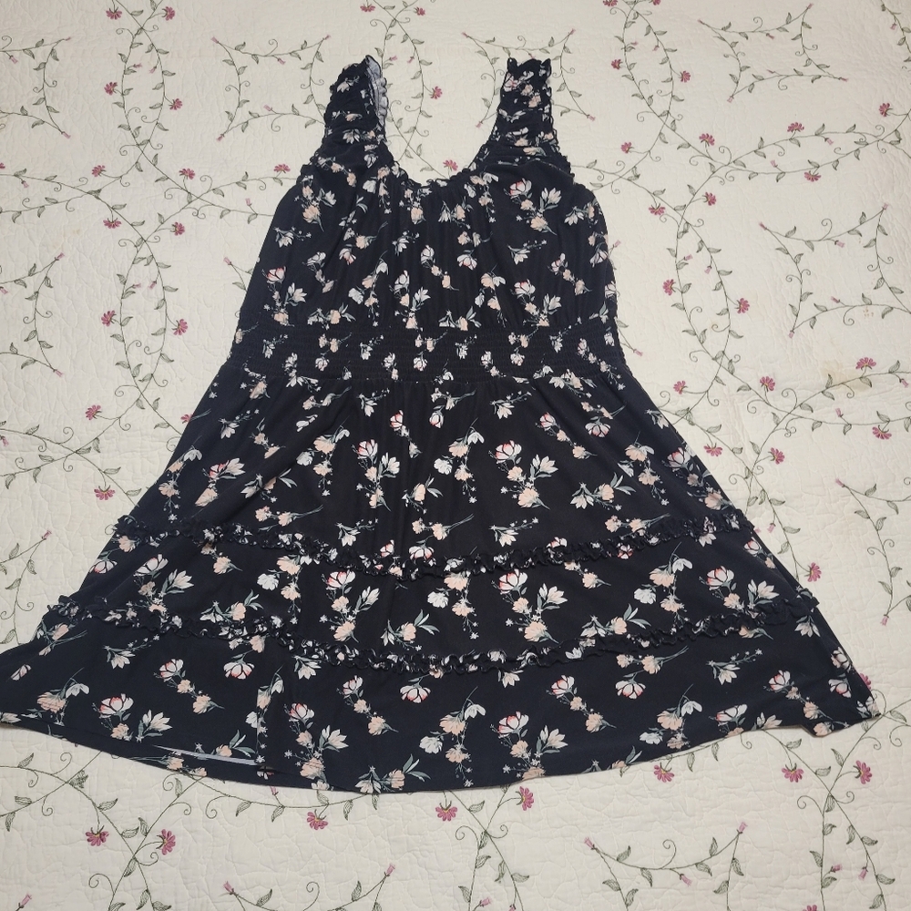Dress - Picture 3 of 3